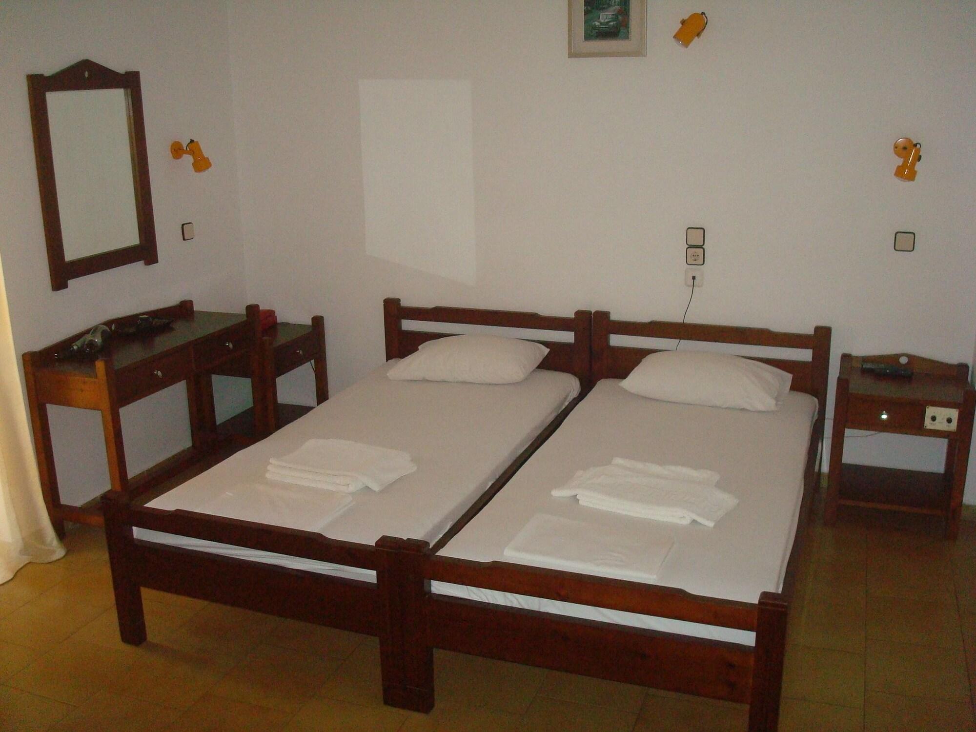 Hotel Aghas Paleochora Exterior photo
