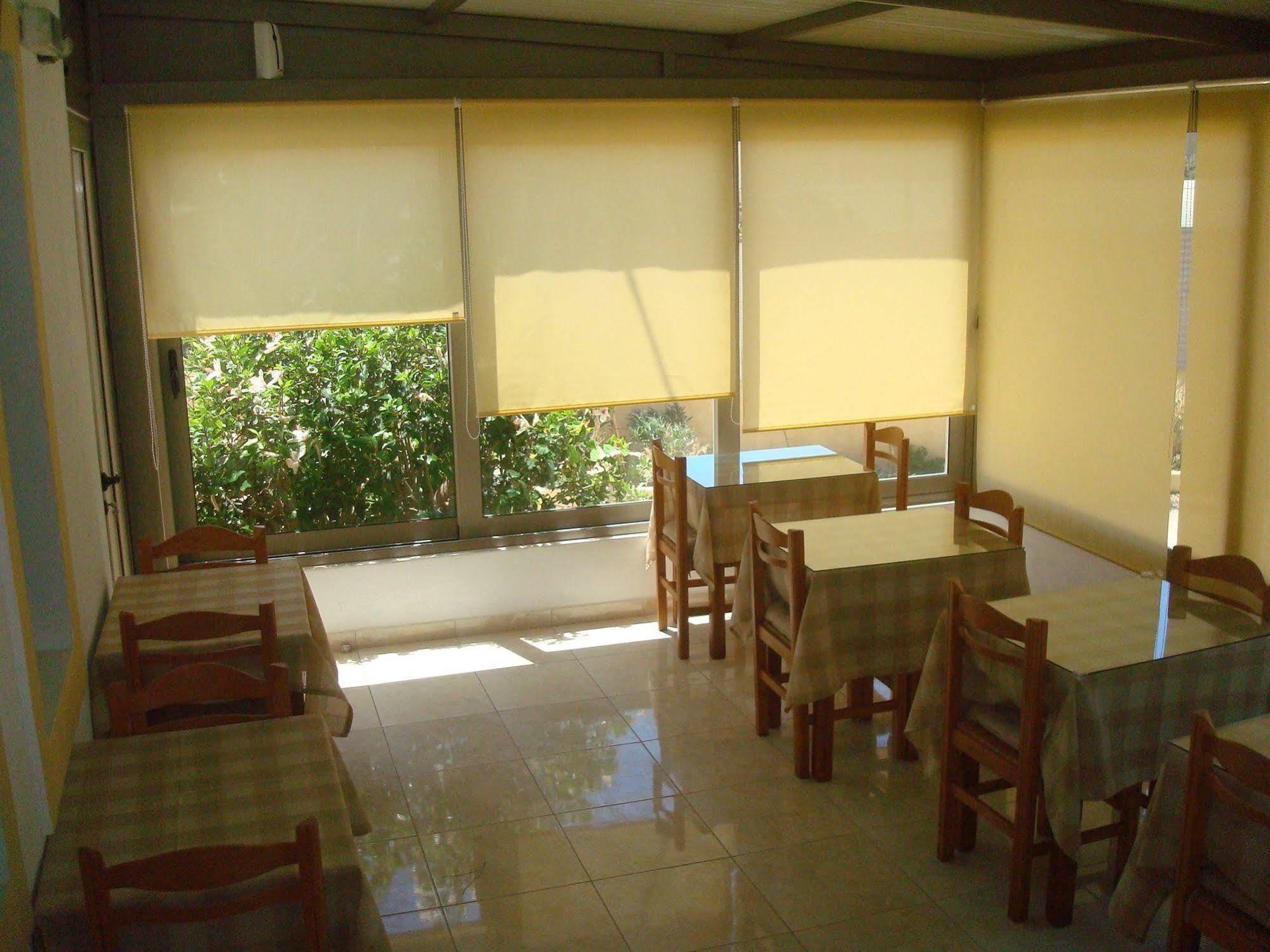 Hotel Aghas Paleochora Exterior photo